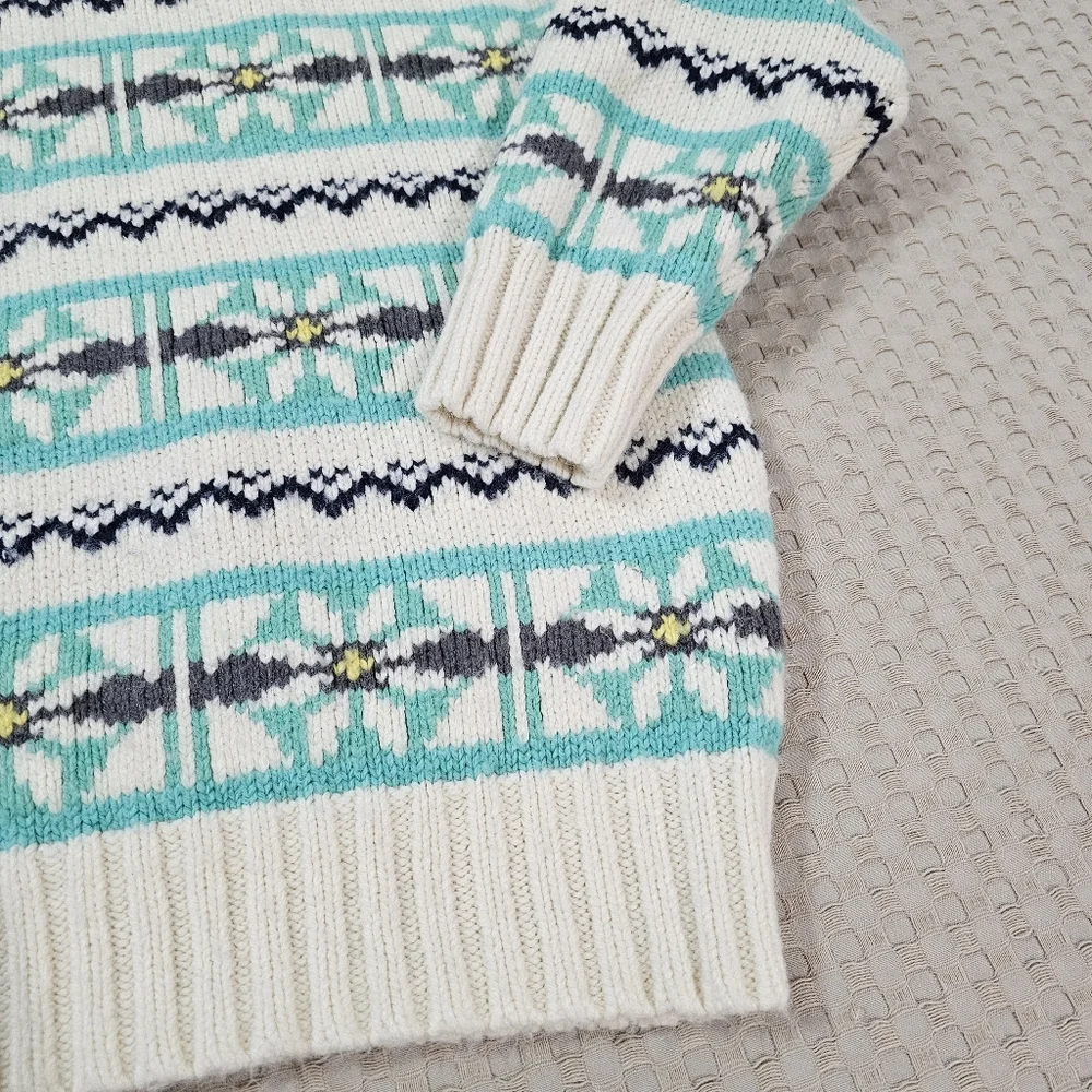 AE Oversized Fairisle Mock Neck Sweater Size Medium - Picture 9 of 13
